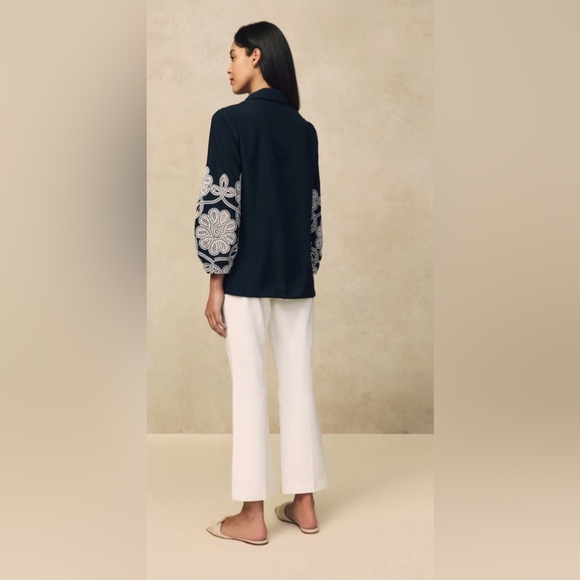 💥PRICE DROP💥 Embroidered Fluid Crepe Tunic Shirt - Picture 2 of 8